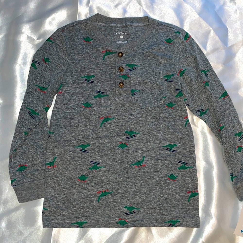 Long sleeve shirt skiing dinosaurs print